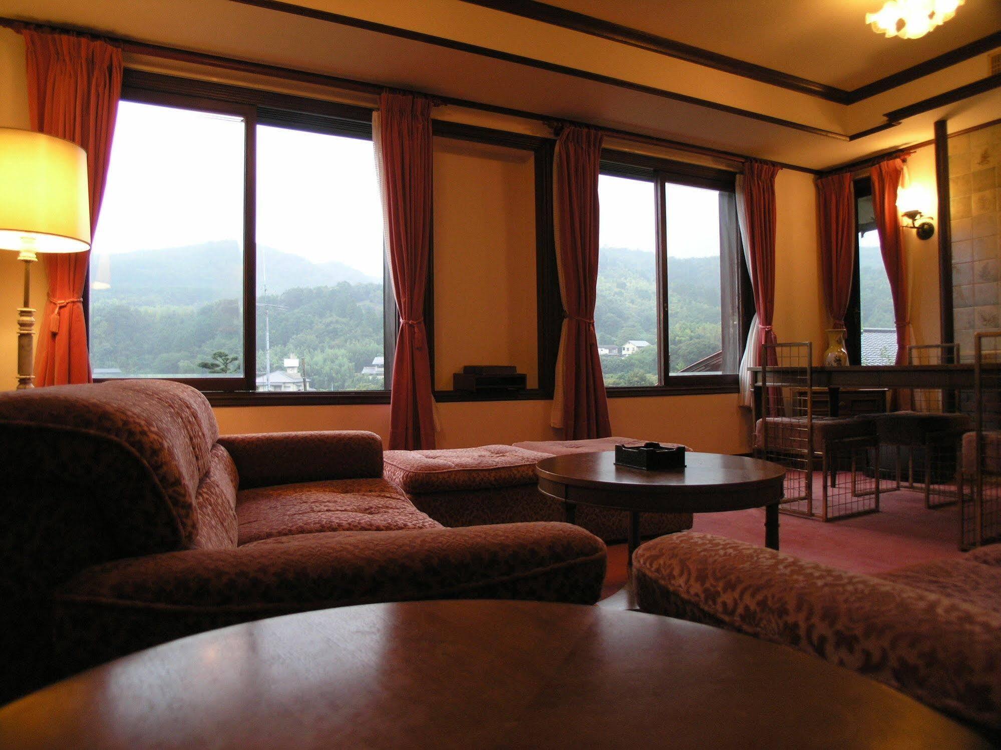 Oni No Sumika Hotel Izu  Bagian luar foto